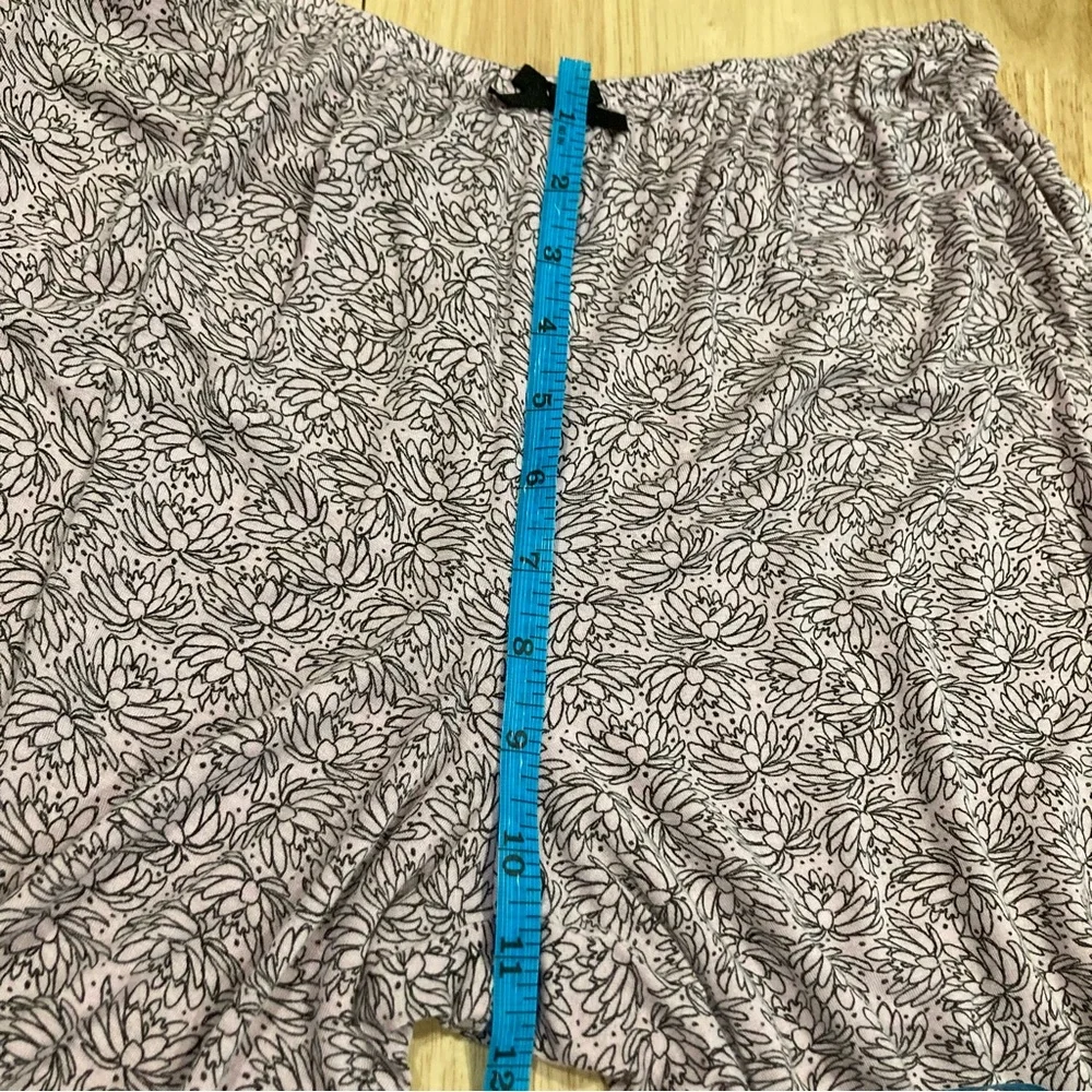 Company by Ellen Tracy Pink 2-piece  Patterned Pajama Set Size M